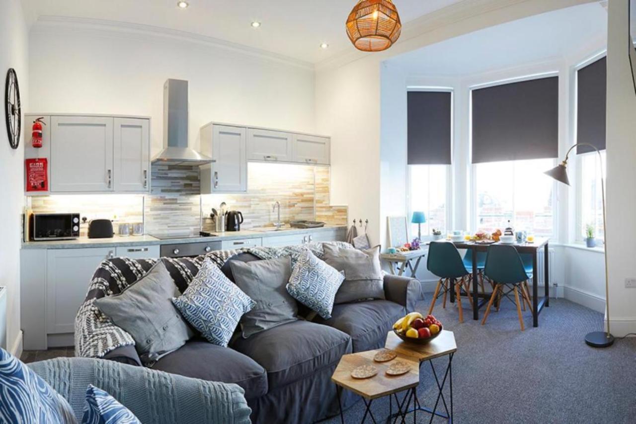 Seascape - Fantastic Location With Sea Views! Scarborough Eksteriør bilde