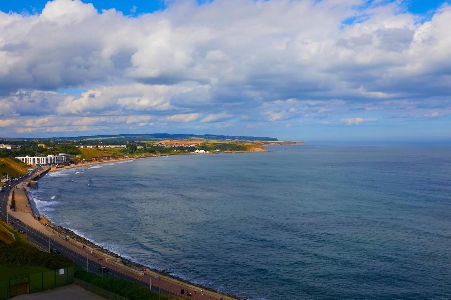 Seascape - Fantastic Location With Sea Views! Scarborough Eksteriør bilde